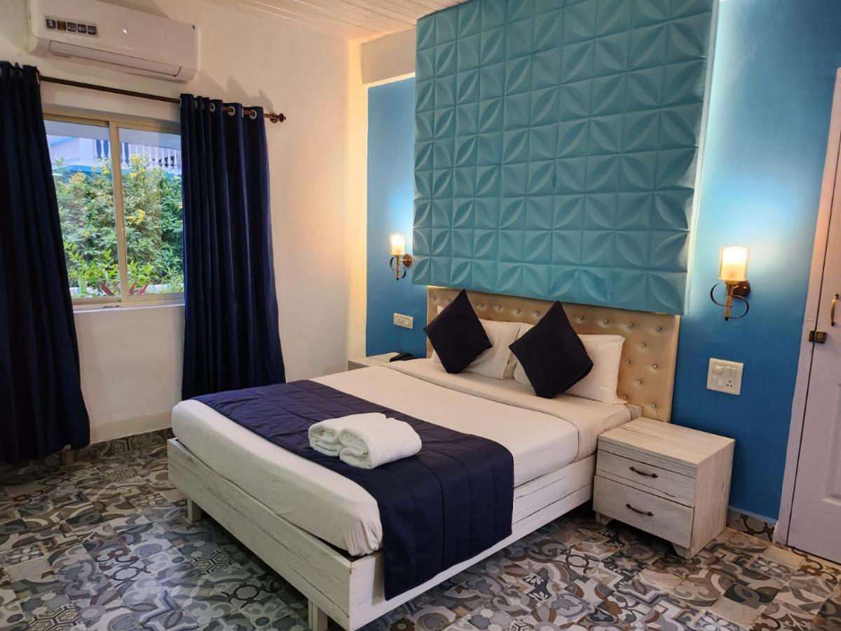 Paradise Village Resort 3*