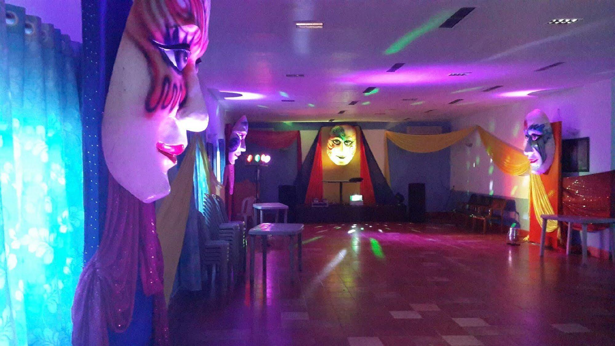 Resort Paradise Village 3*